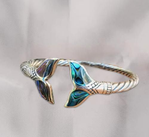 Abalone Shell Mermaid Tail Bangle Bracelet - Rugged Lizard